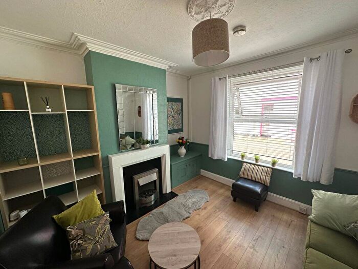 4 Bedroom Terraced House To Rent In St. Mark Street, Gloucester, GL1