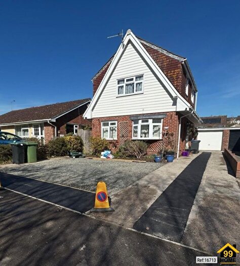 3 Bedroom Detached House To Rent In Lower Marsh Road, Warminster, United Kingdom, BA12