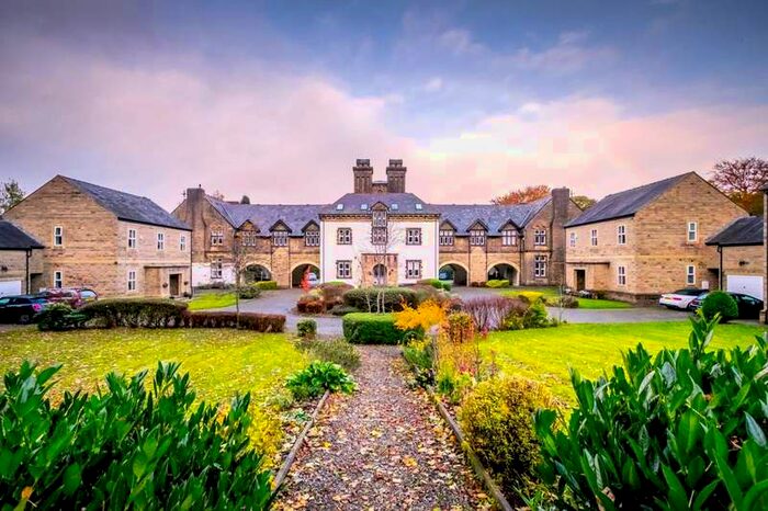 3 Bedroom Apartment To Rent In The Woodlands, Meltham, HD9