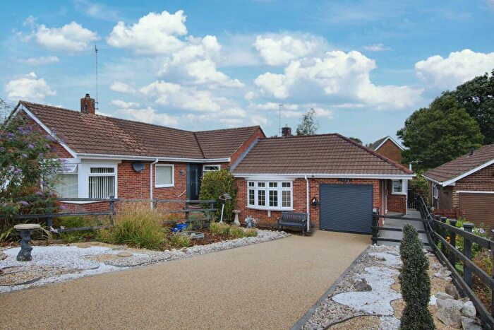 3 Bedroom Semi-Detached Bungalow For Sale In North Baddesley, Southampton, SO52