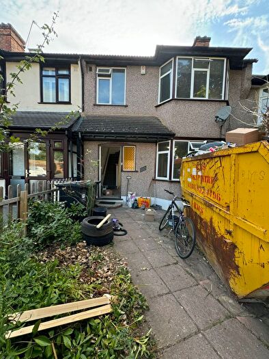 3 Bedroom Terraced House To Rent In Manor Lane, London, SE12