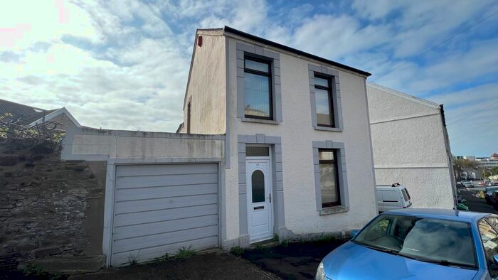 2 Bedroom Detached House To Rent In Kinley Street, St. Thomas, Swansea, SA1