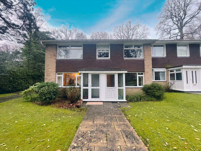 2 Bedroom Flat To Rent In Redwood Way, Bassett, SO16