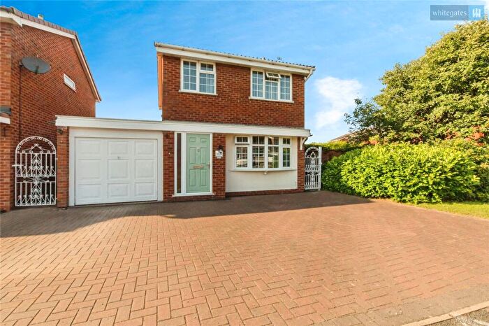 3 Bedroom Detached House For Sale In Sheringham Drive, Crewe, Cheshire, CW1