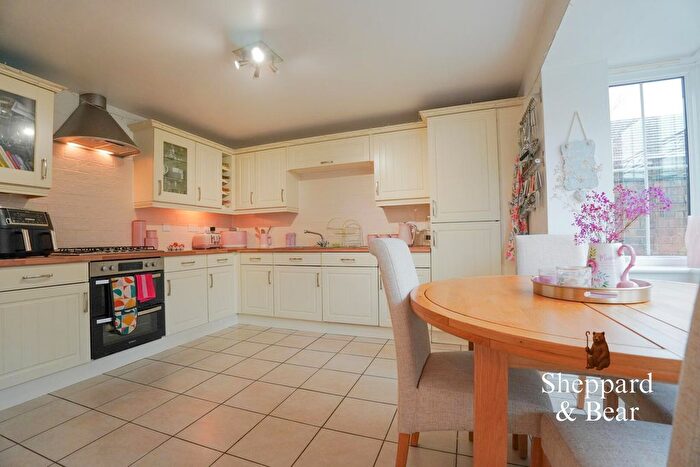 5 Bedroom Property For Sale In Ffordd Mograig, Llanishen, Cardiff, CF14