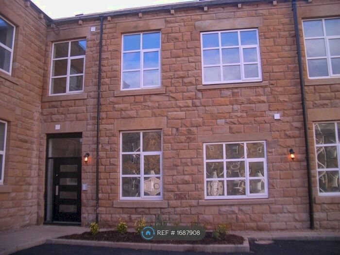2 Bedroom Flat To Rent In Clough Street, Morley, Leeds, LS27