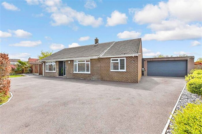 4 Bedroom Detached Bungalow For Sale In Singledge Lane, Whitfield, Dover, Kent, CT16