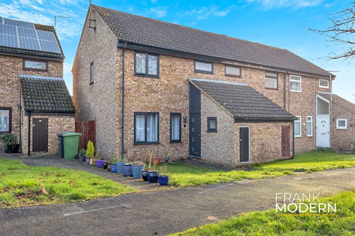 3 Bedroom Terraced House For Sale In Landsdowne Road, Yaxley, PE7