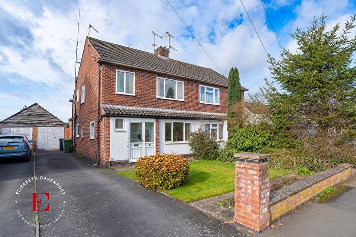 3 Bedroom Semi Detached House For Sale In Arden Road, Kenilworth, CV8