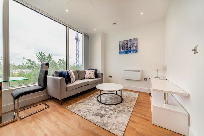 Studio To Rent In West Gate, London, W5