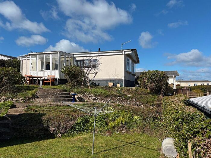 2 Bedroom Mobile/park Home For Sale In Hoburne Park, Swanage, BH19