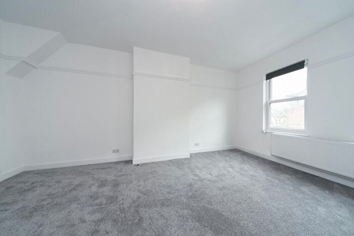 1 Bedroom Flat To Rent In Mill Lane, West Hampstead, NW6
