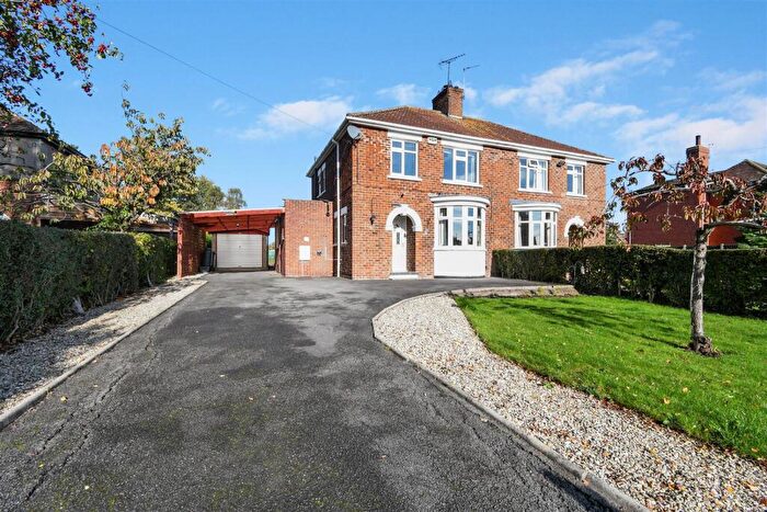 3 Bedroom Semi-Detached House For Sale In Bigby High Road, Brigg, DN20