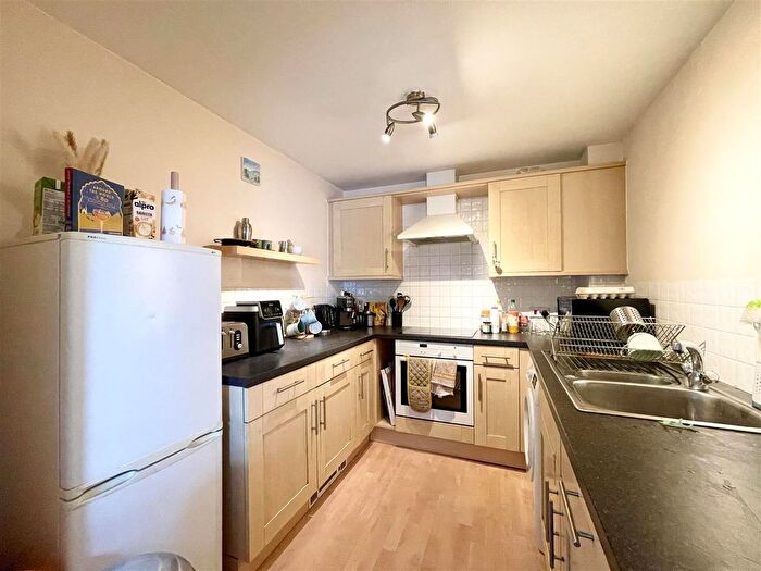 2 Bedroom Flat To Rent In White Star Place, Southampton, SO14