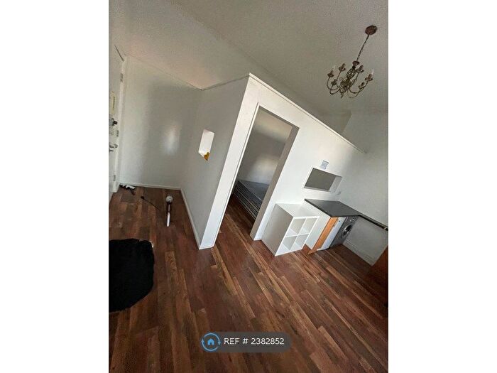 Studio To Rent In Priory Road, Sheffield, S7