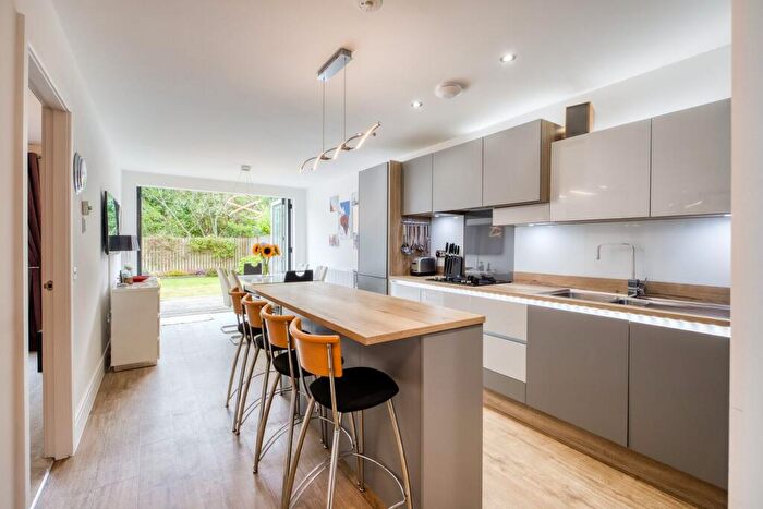 4 Bedroom Detached House For Sale In Shiel Hall Crescent, Rosewell, EH24