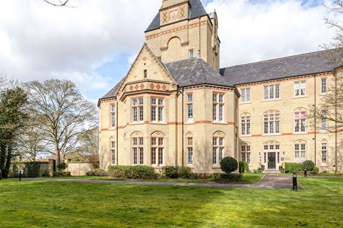 2 Bedroom Flat To Rent In Kingsley Avenue, Fairfield, Hitchin, SG5