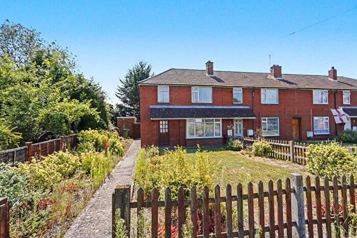 3 Bedroom End Of Terrace House For Sale In Bryants Close, Shillington, Hitchin, SG5