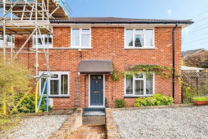 2 Bedroom Maisonette For Sale In Vega Road, Bushey, WD23