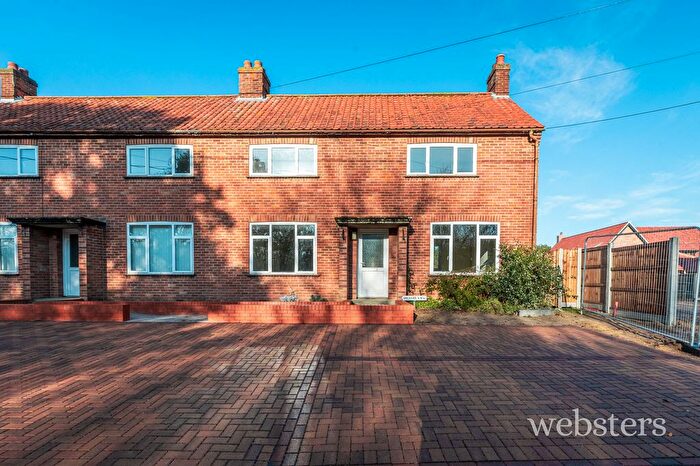 3 Bedroom Semi-Detached House For Sale In Kenninghall Road, Banham, NR16