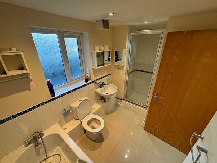 2 Bedroom Flat To Rent In Culpepper Close, Edmonton, N18