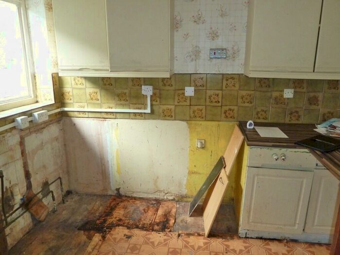 2 Bedroom Detached Bungalow For Sale In Breeze Hill, Tyn-Y-Gongl, LL74