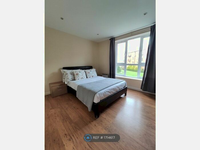 1 Bedroom Flat To Rent In Basque Court, London, SE16