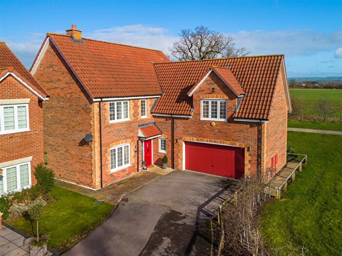 5 Bedroom Detached House For Sale In Winter Close, Stamford Bridge, YO41