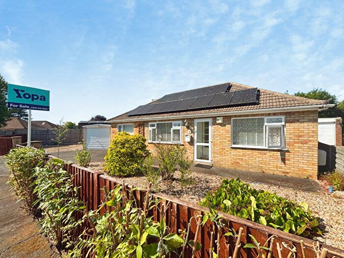 3 Bedroom Detached Bungalow For Sale In Hamilton Grove, Skellingthorpe, LN6