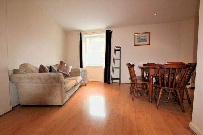 2 Bedroom Flat To Rent In North Leith Mill, Leith, Edinburgh, EH6