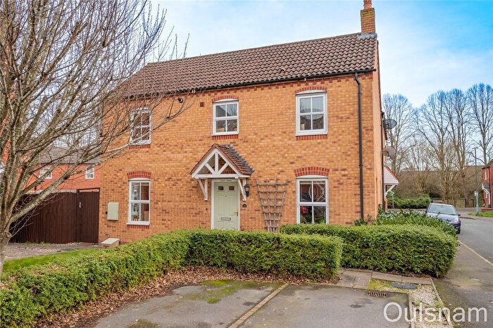 3 Bedroom End Terrace House For Sale In Iron Way, Bromsgrove, Worcestershire, B60