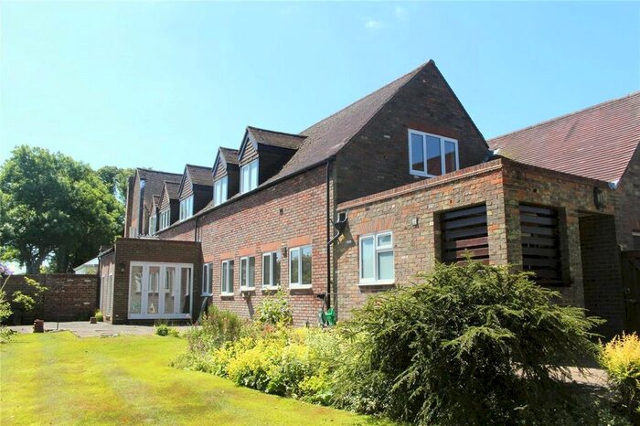 3 Bedroom Detached House To Rent In Little Gaddesden, Berkhamsted, HP4