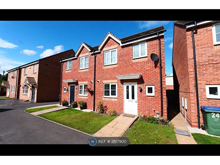 3 Bedroom Semi-Detached House To Rent In George Wood Avenue, Oldbury, B69