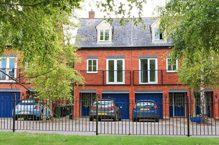 3 Bedroom End Of Terrace House To Rent In Chapel Close, Wantage, OX12