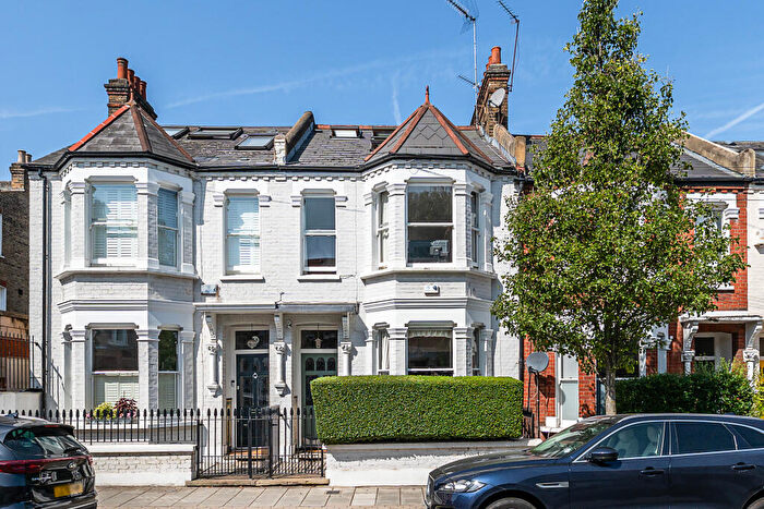 5 Bedroom Terraced House For Sale In Jedburgh Street, London, SW11