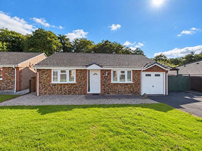 3 Bedroom Detached Bungalow For Sale In Oakleaf Close, Halwill Junction, EX21
