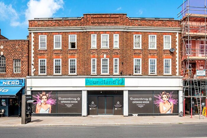 2 Bedroom Flat To Rent In King Street, Twickenham, TW1