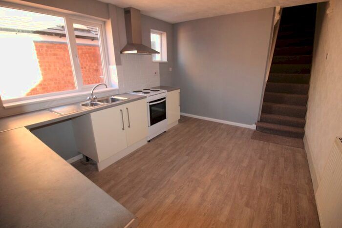 3 Bedroom Flat To Rent In Hall Green, Baldwins Lane, Birmingham B28