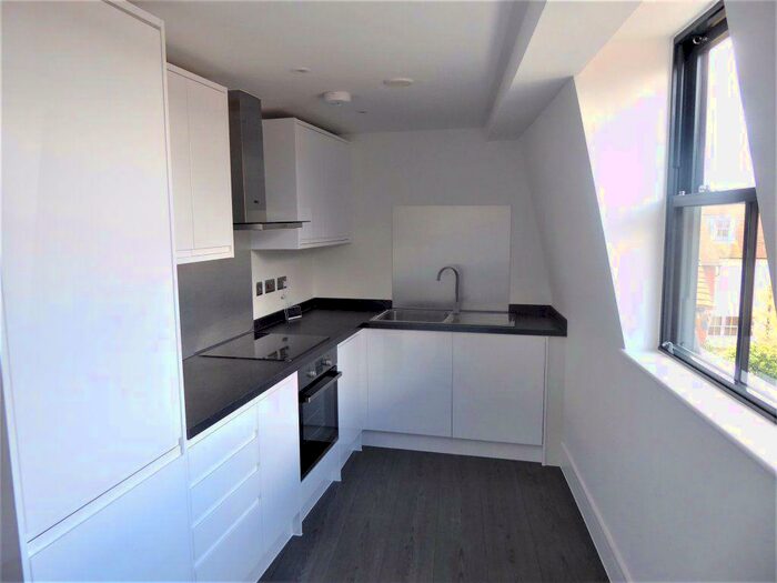 2 Bedroom Flat To Rent In U/F St James House, Castle Street, CT1
