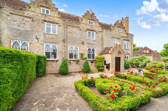5 Bedroom Semi-Detached House For Sale In Strand Street, Sandwich, CT13