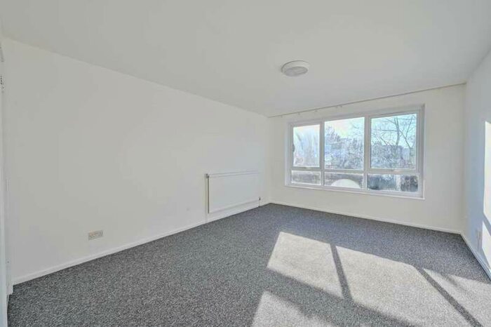 4 Bedroom House To Rent In Lightfoot Road, Crouch End, N8