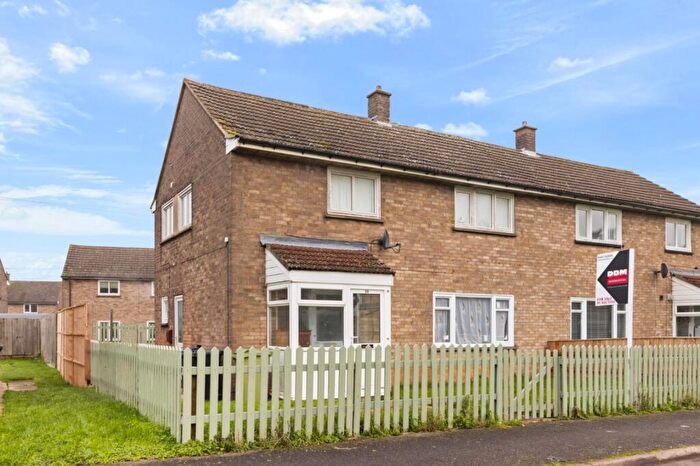 4 Bedroom Semi-Detached House For Sale In Buchanan Road, Hemswell Cliff, DN21