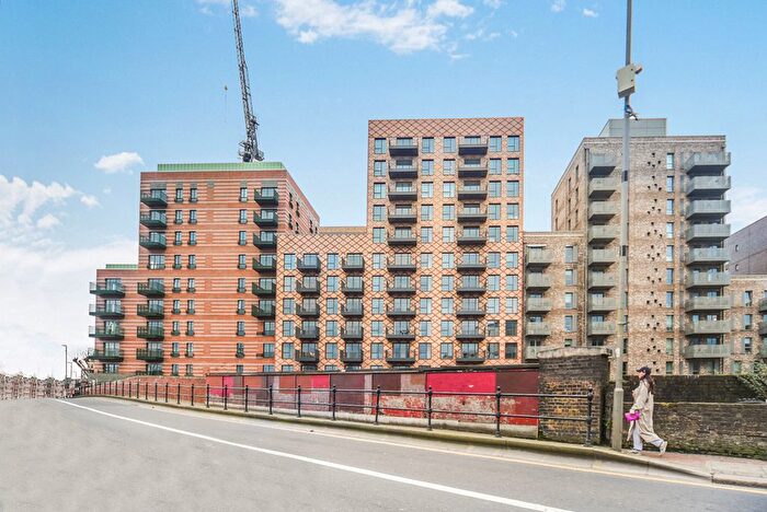 1 Bedroom Flat For Sale In Danvers Avenue, Battersea, SW11