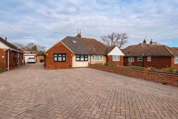 2 Bedroom Bungalow For Sale In Copperhouse Road, Rochester, ME2