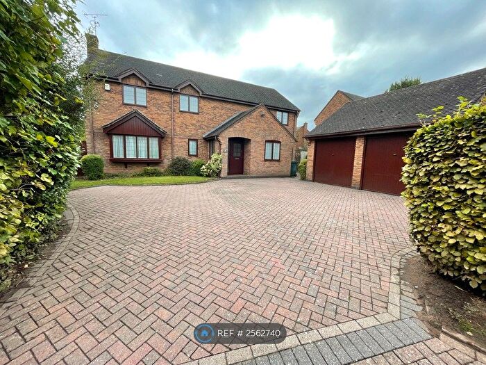 5 Bedroom Detached House To Rent In Poppyfield Court, Coventry, CV4