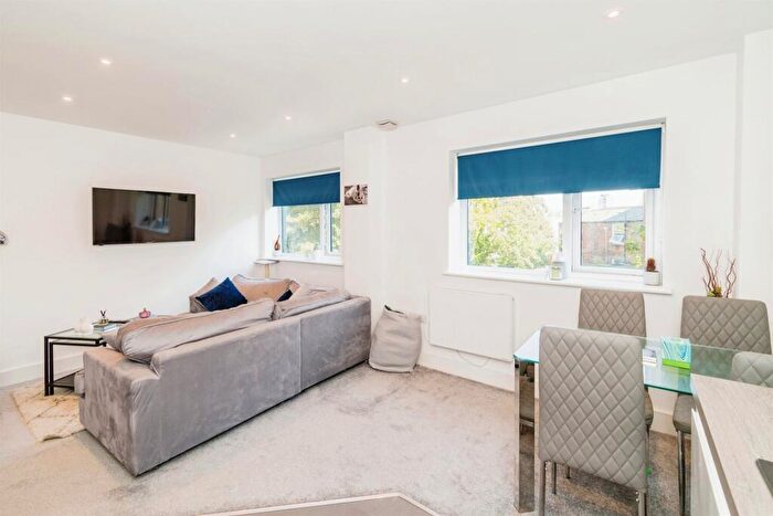 1 Bedroom Apartment For Sale In Queens Terrace, Southampton, SO14
