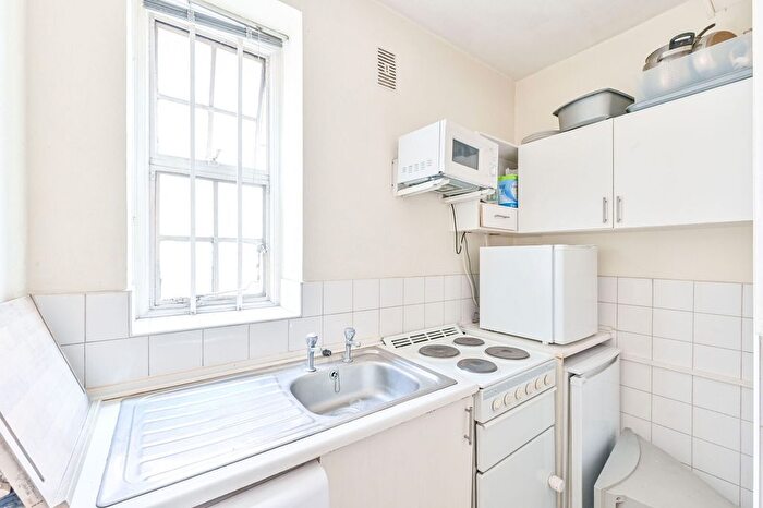 Studio For Sale In Spring Street, Paddington, London, W2