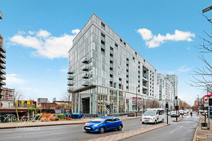 3 Bedroom Apartment To Rent In Laban Walk, London, SE8