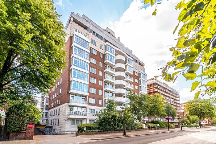 2 Bedroom Flat For Sale In Abbey Road, St John's Wood, London, NW8