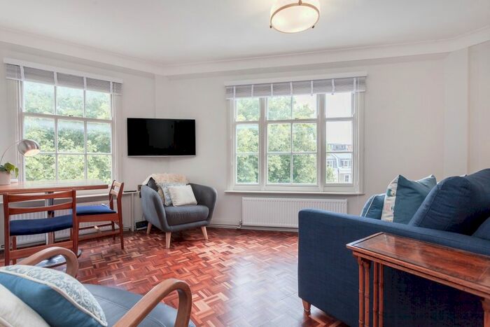 2 Bedroom Flat To Rent In Bourne Street, London, SW1W